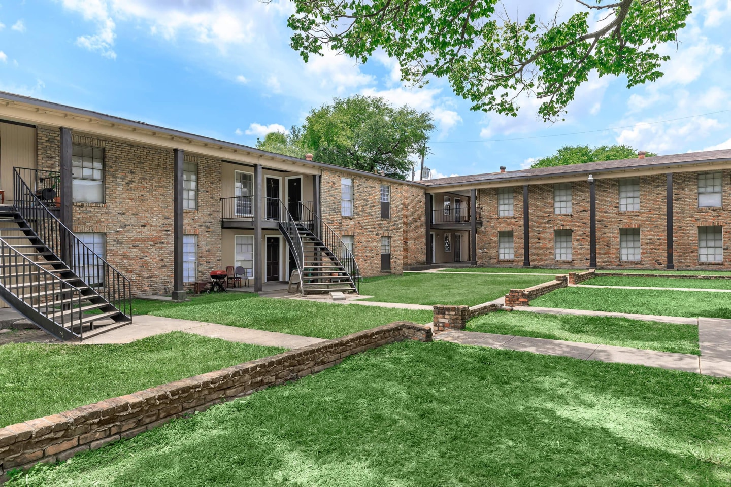 Broadway Park Apartments Image 16
