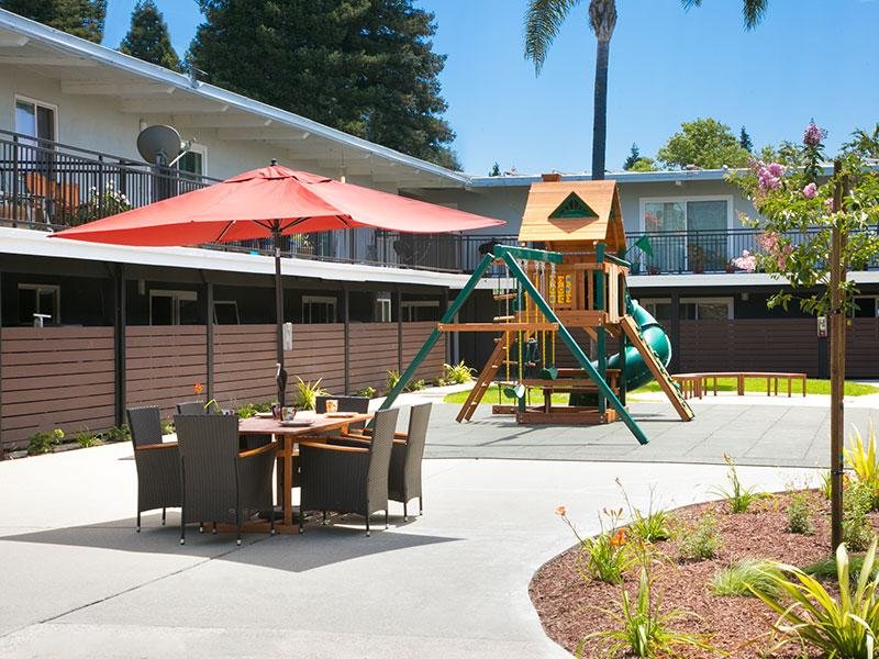 Aloha Apartments Image 15