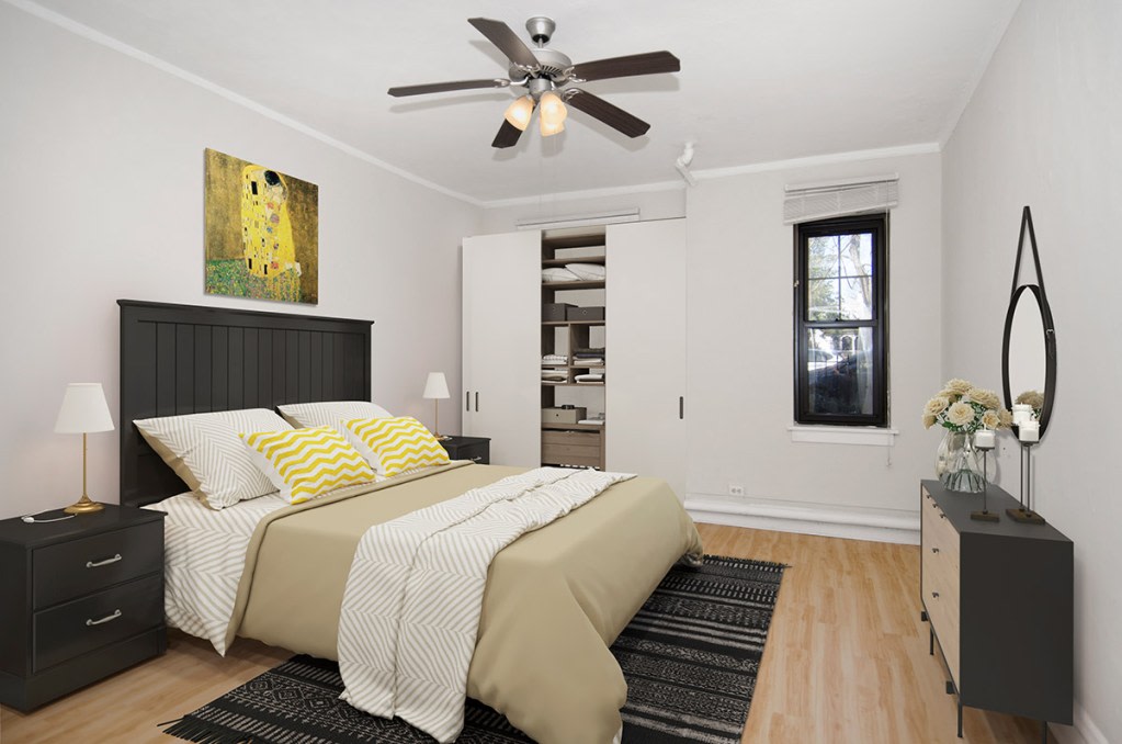1049 West Oakdale Image 16