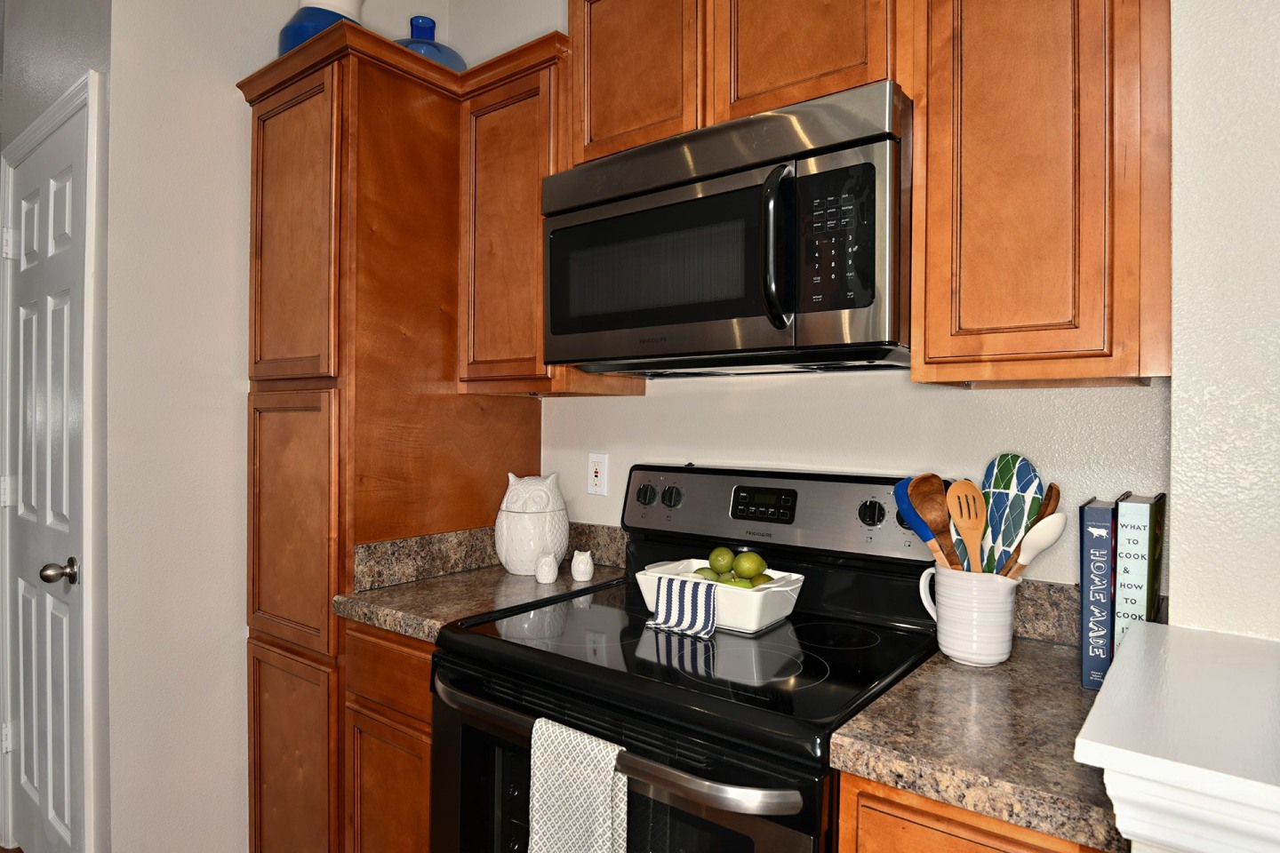 54 Magnolia Image 11
