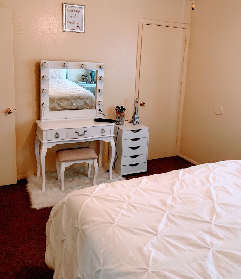 Regis Square Image 27