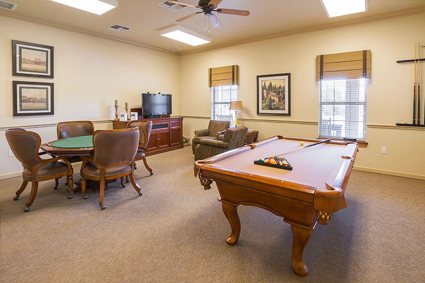 Senior Housing - North Greenbriar Image 11