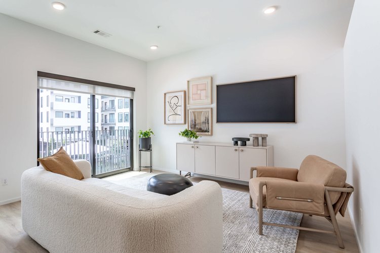 Luna Apartments Image 4