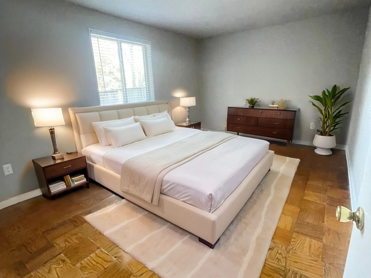 Towne Crest Apartments Image 8