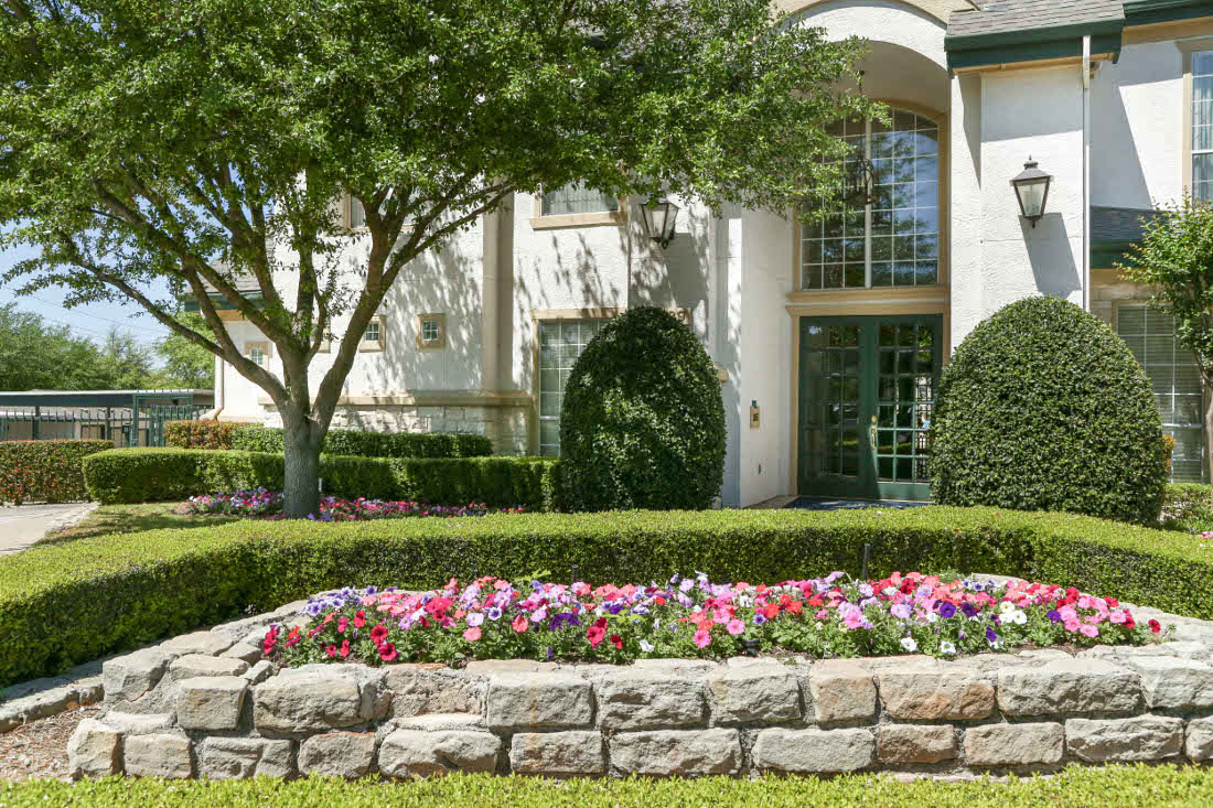 Vail Village Club Apartments Image 12