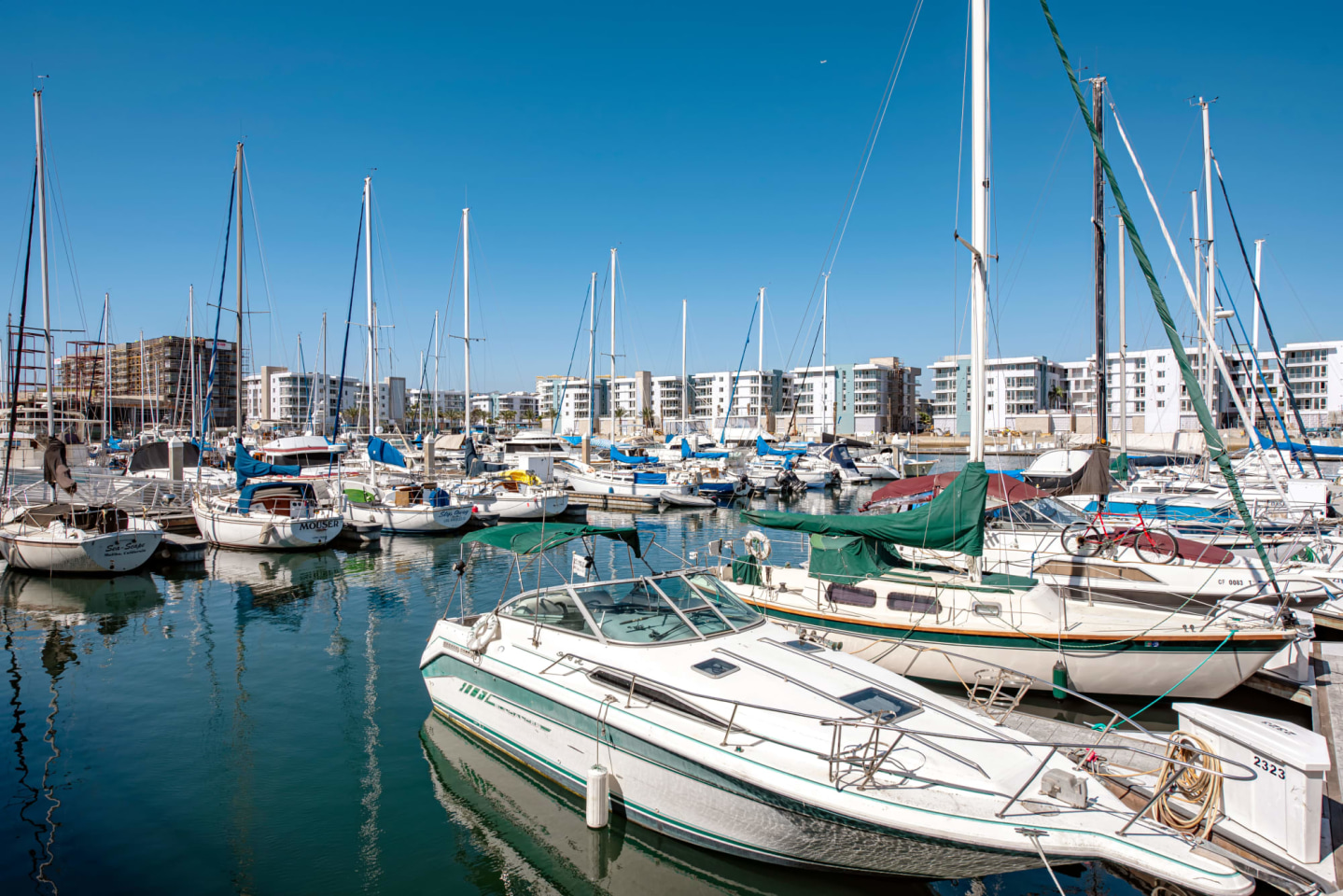 Harborside Marina Bay Image 25