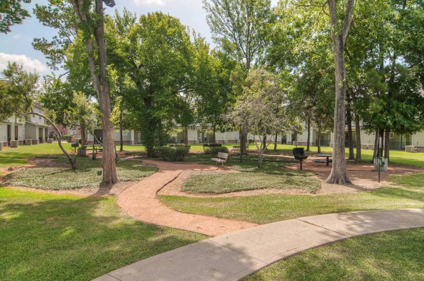 Park at Woodwind Lakes Image 28