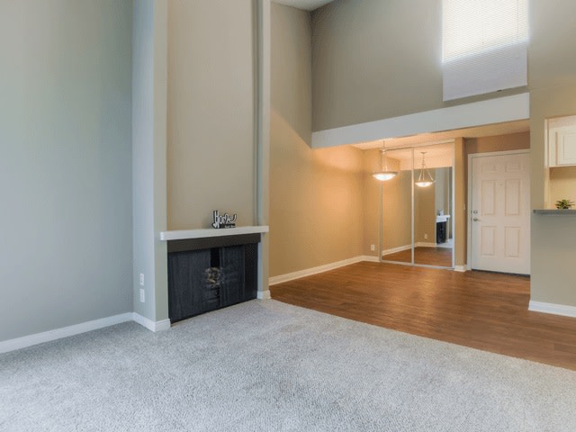 Twenty2Eleven Apartments Image 8