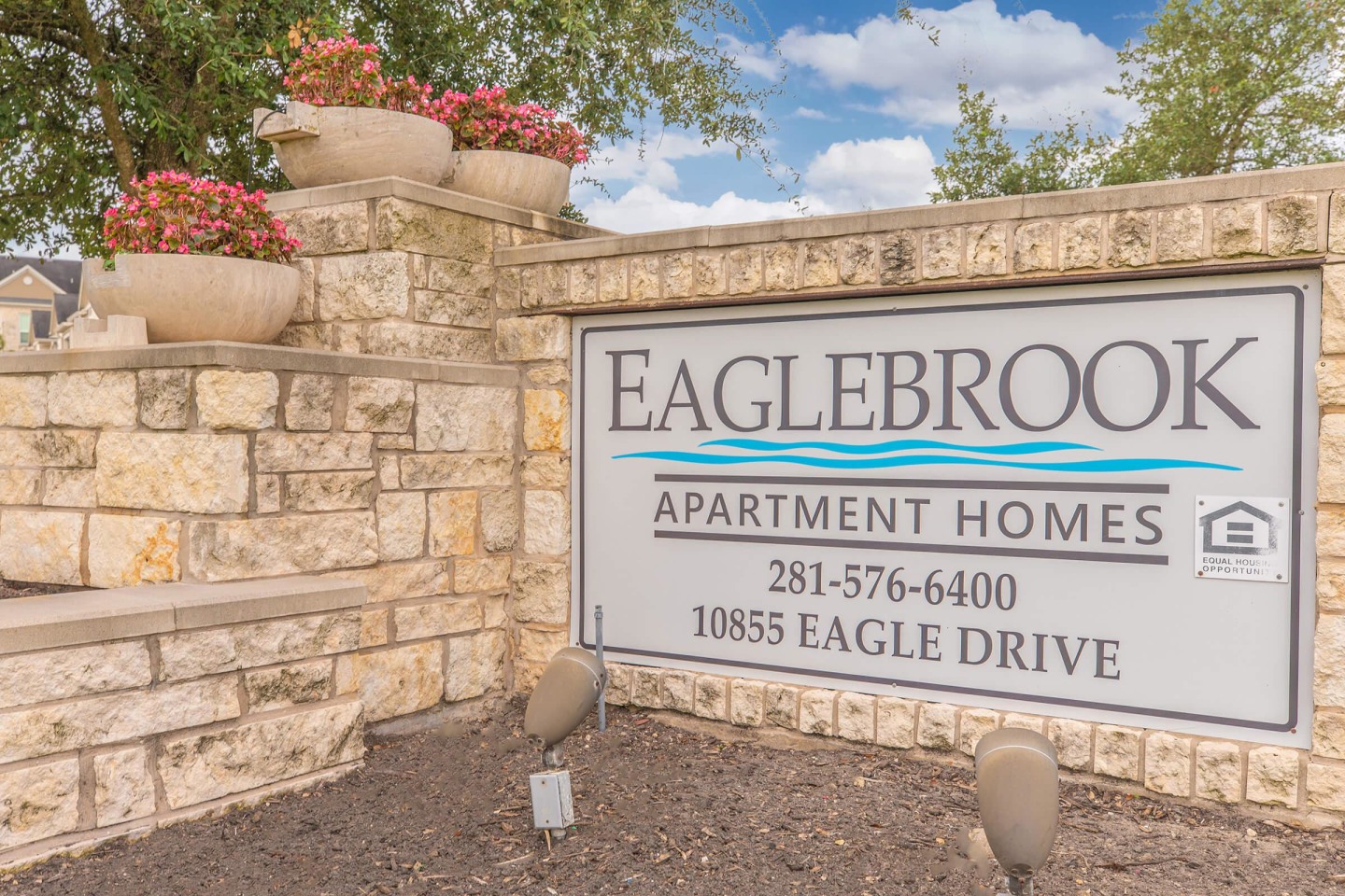 Eaglebrook Apartments Image 24