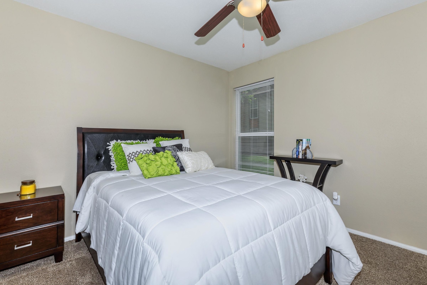 Residence at Deer Park Apartments Image 20