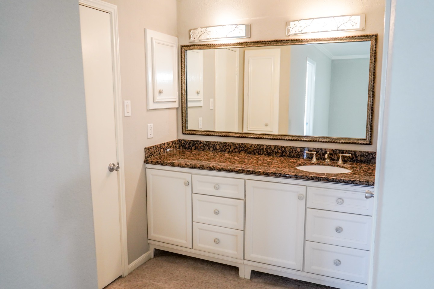 San Felipe Square Townhomes Image 4