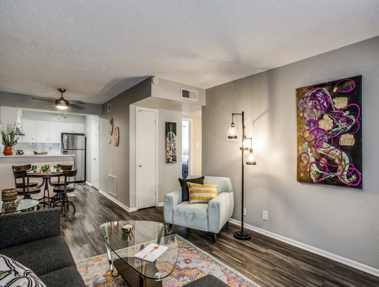 Village Oaks Apartments Image 8