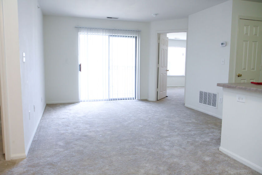 Walden Pond Apartments Image 1