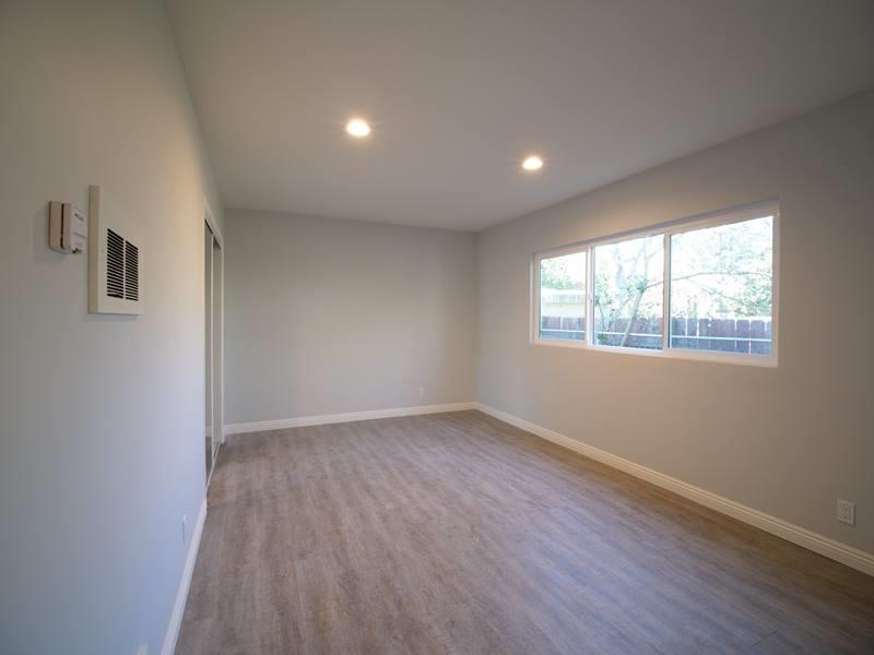 11424-11428 Killion St Image 14