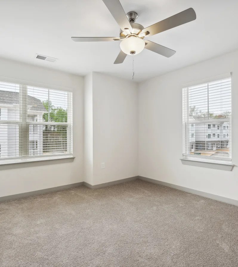Stone Glen Apartments - Affordable Housing Image 8