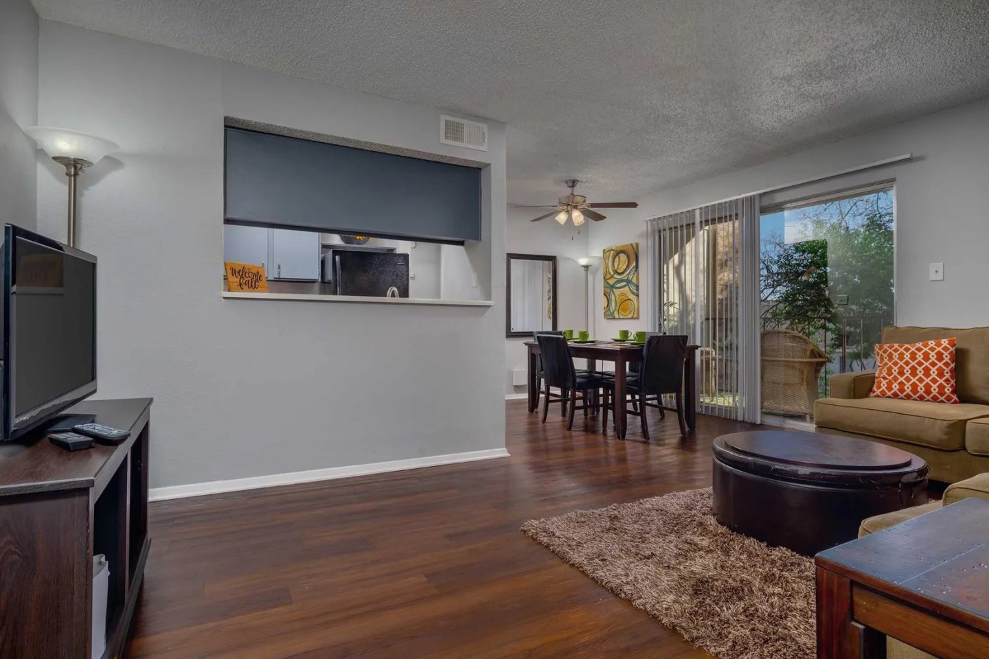 Villas Oak Creste Image 3