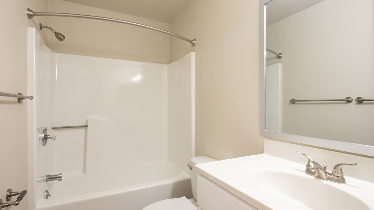 One Central Apartment Homes Image 18