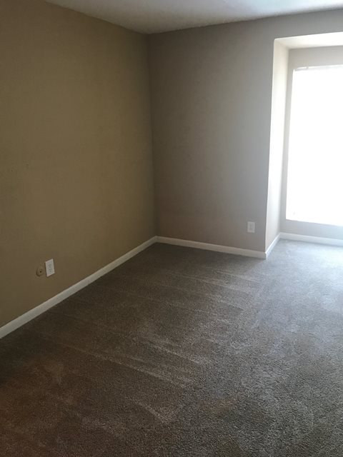 The Crest Apartments Image 10