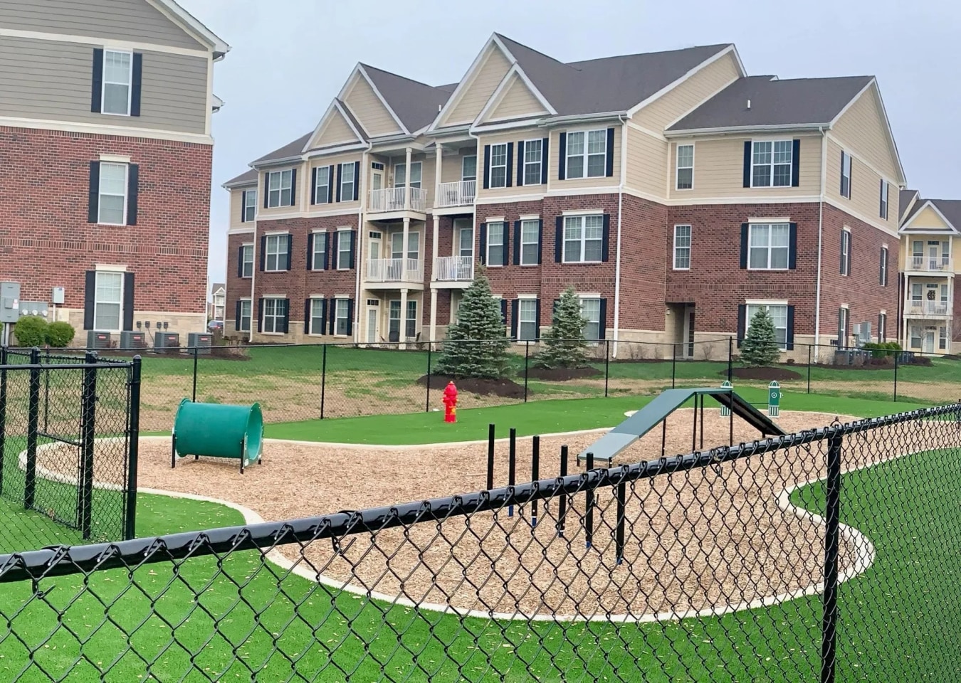 Flats at 146 Image 12