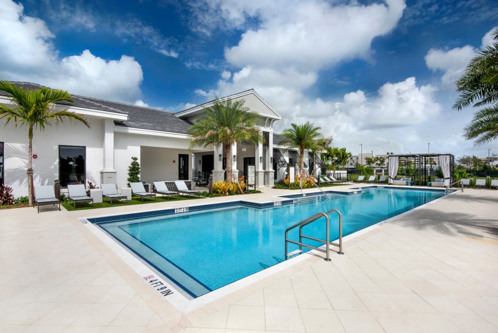 Riverland Apartments Image 1