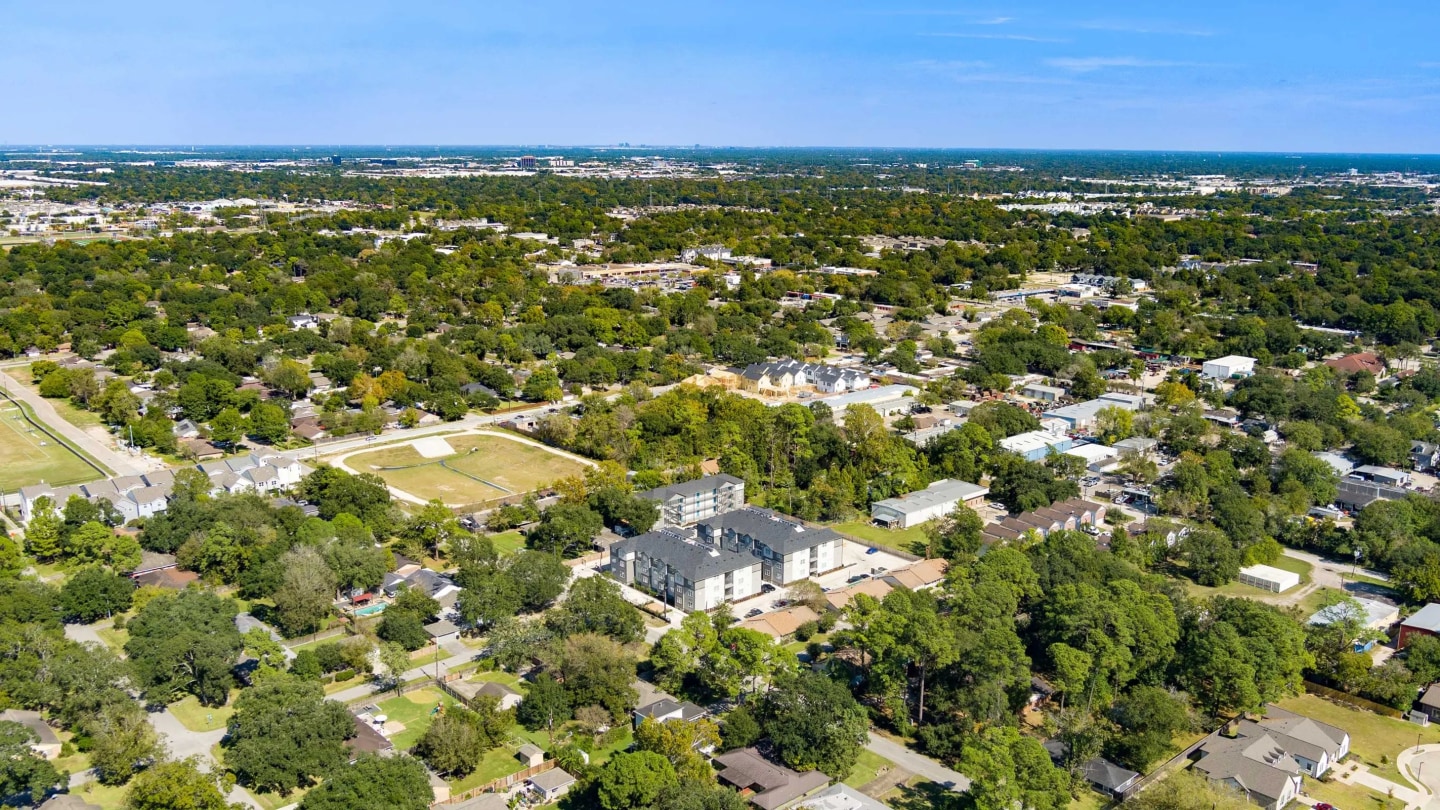 Avenue M Image 23