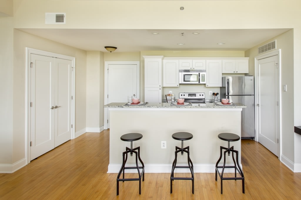 2100 Parkway Image 5