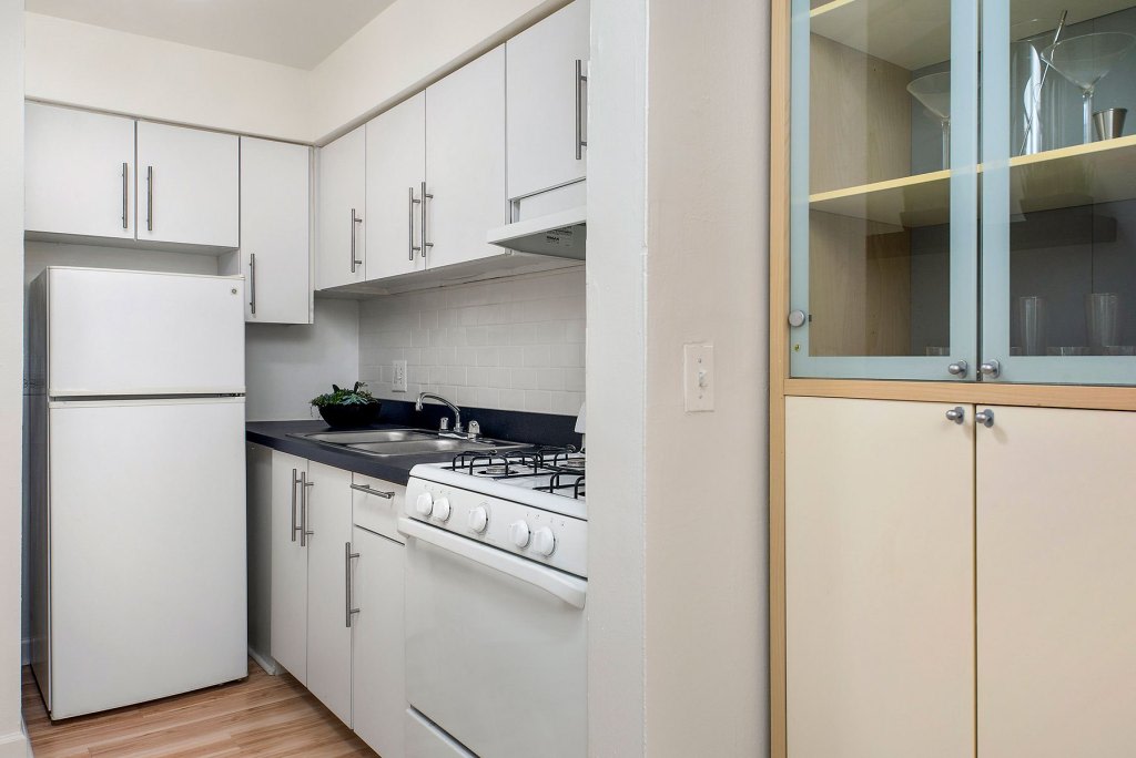 537 West Melrose Image 18