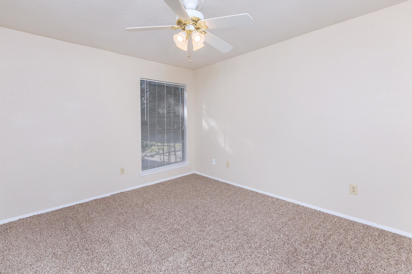 Stone Hollow Apartments Image 22