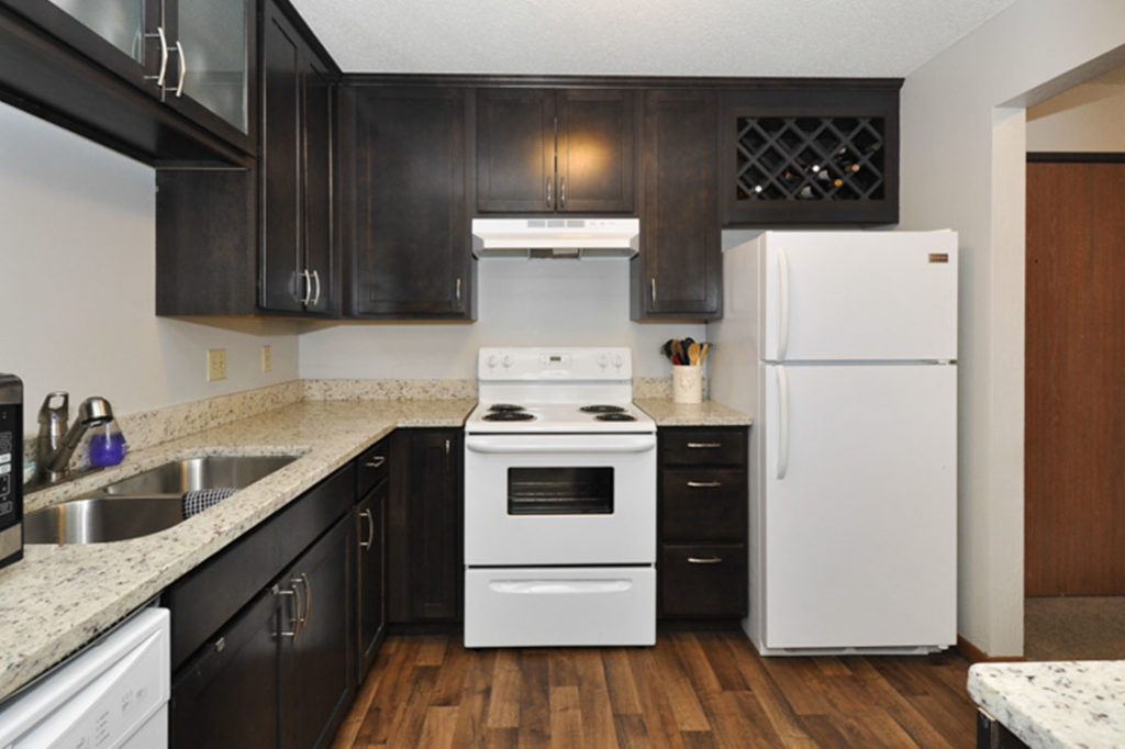 Summer Creek Apartments Image 9
