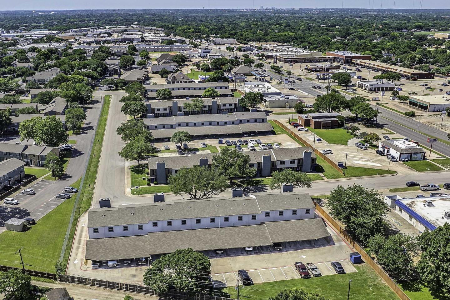 Parkwood Plaza Townhomes Image 19