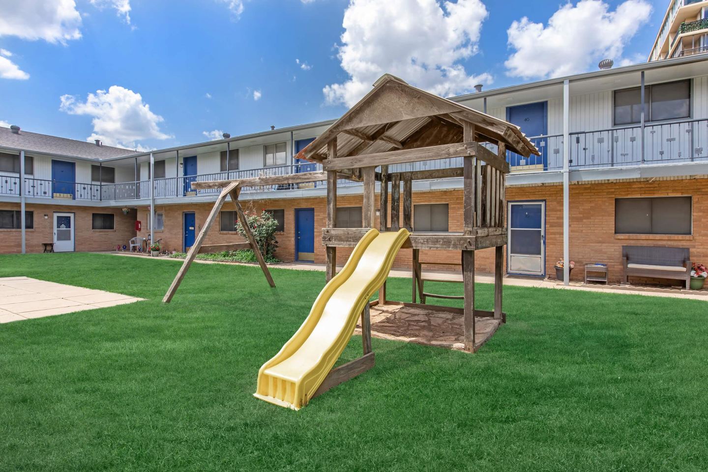 Brigadoon Apartments Image 26