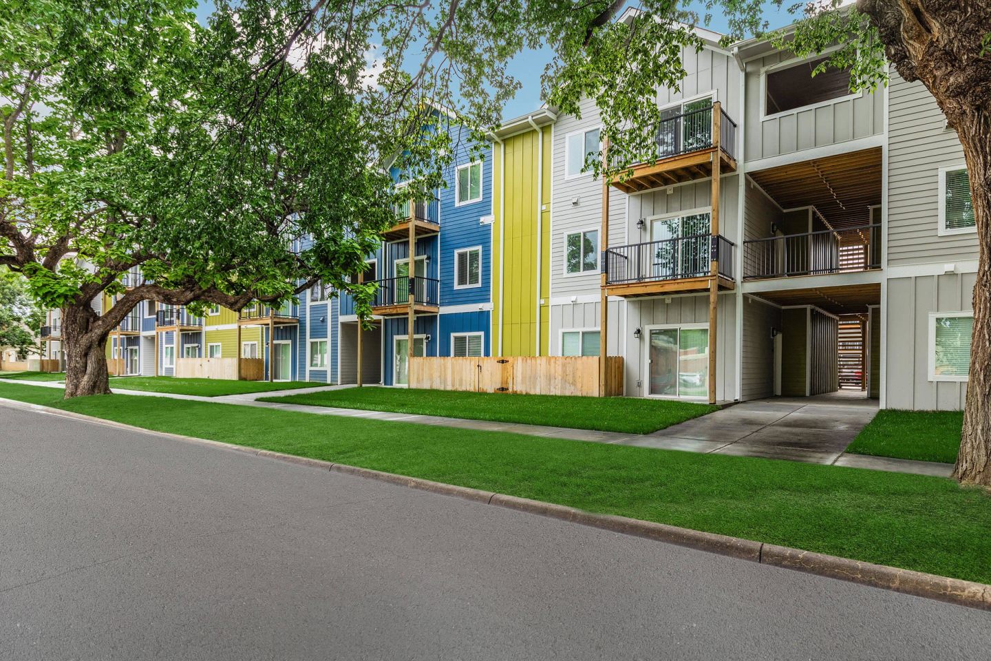 Dumont at Delano Image 9