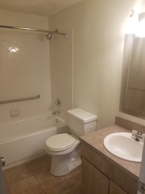 1634 Apartments Image 3