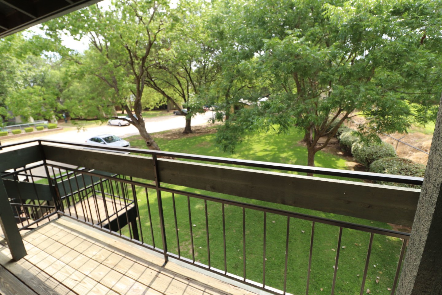 Alexis Park Image 16