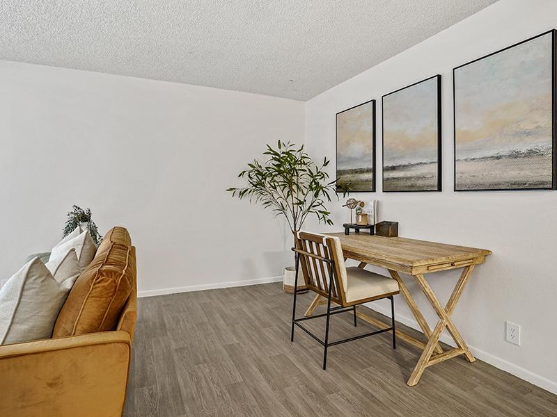 Mid Central Apartments Image 5