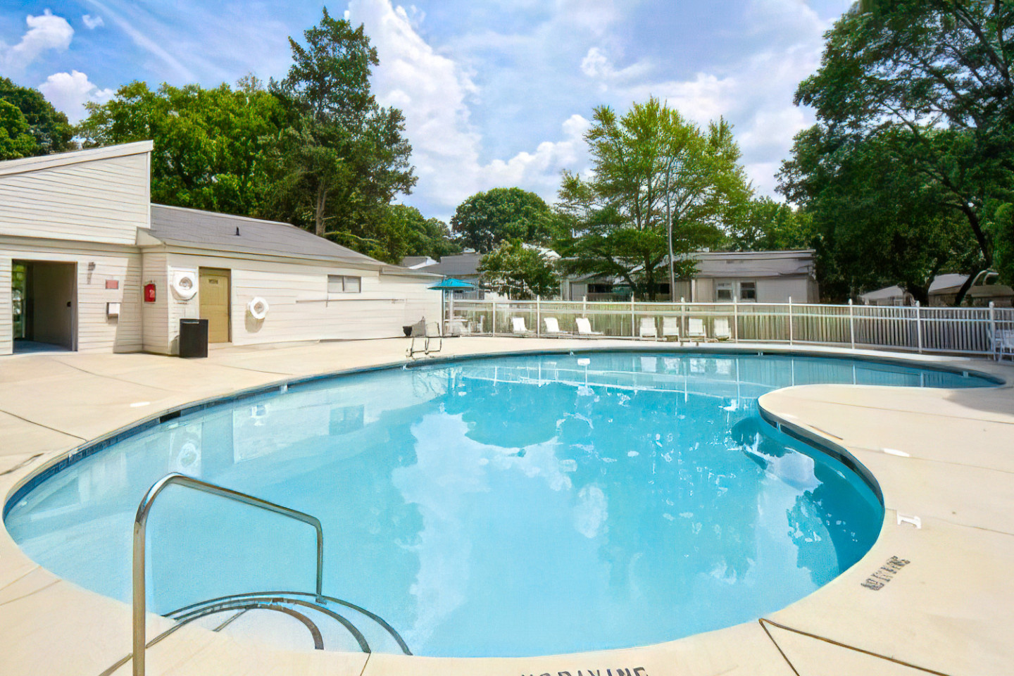 The Morehead Apartments Homes Image 53