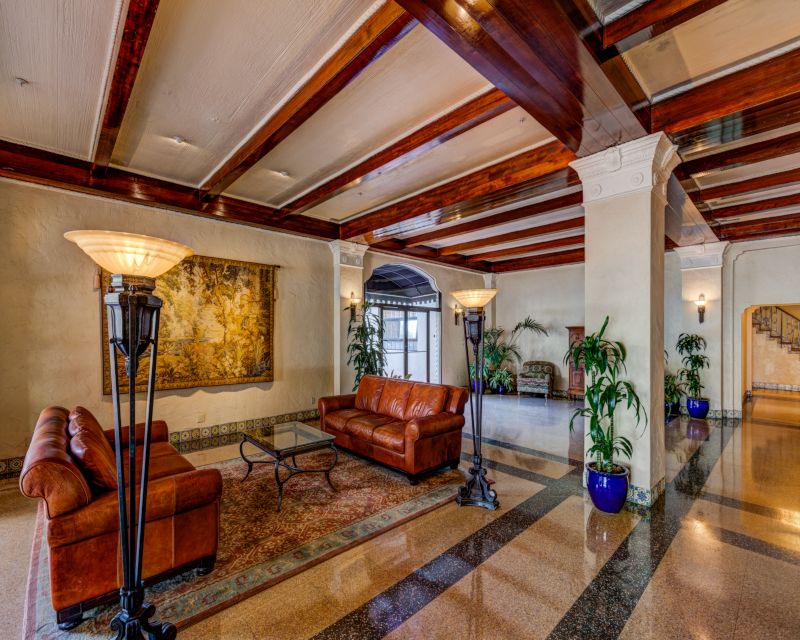 Hermoyne Apartments Image 8