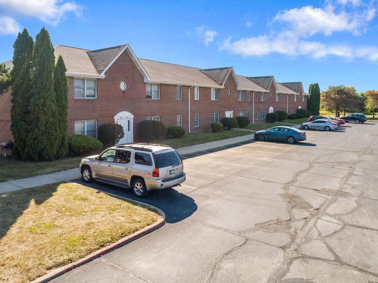Turnberry Square Image 10