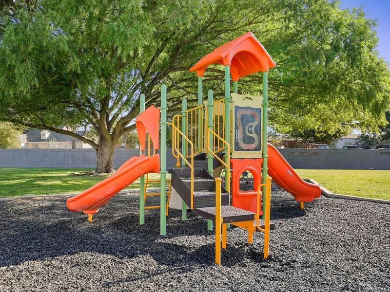 Lexington Park Image 21