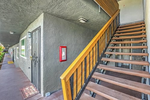 Del Amo Place Apartment Homes Image 30