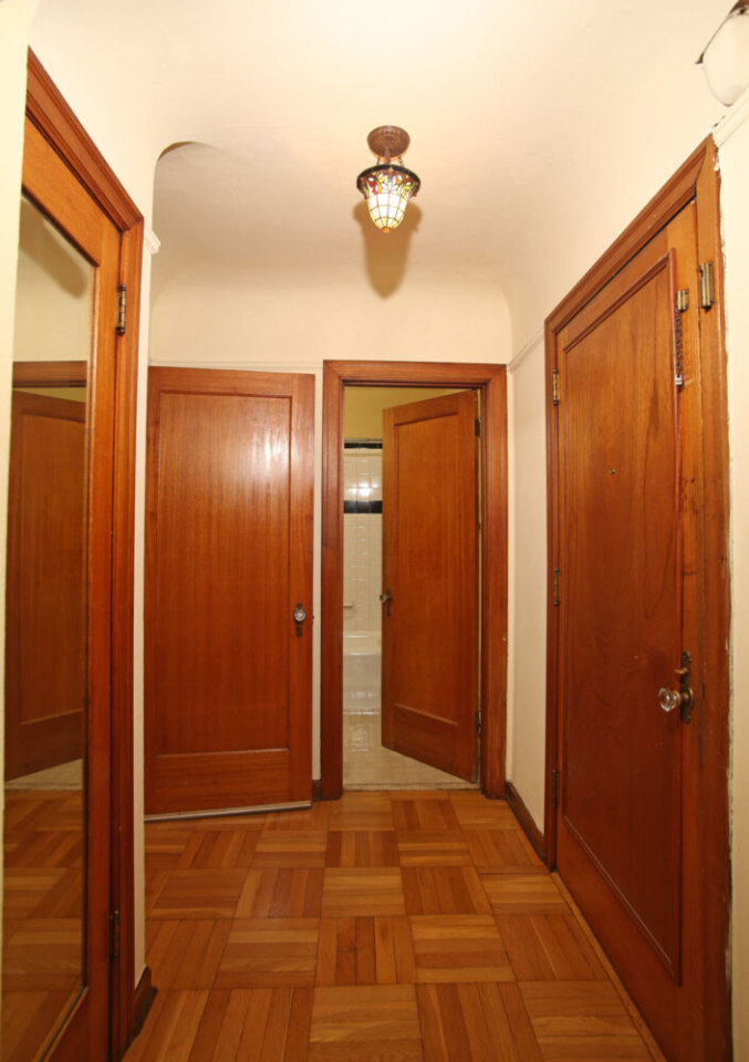 The Lola Apartments Image 6