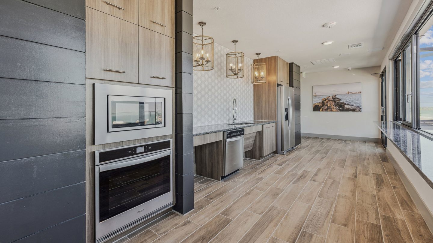 The Alexa Luxury Apartments I & II Image 24
