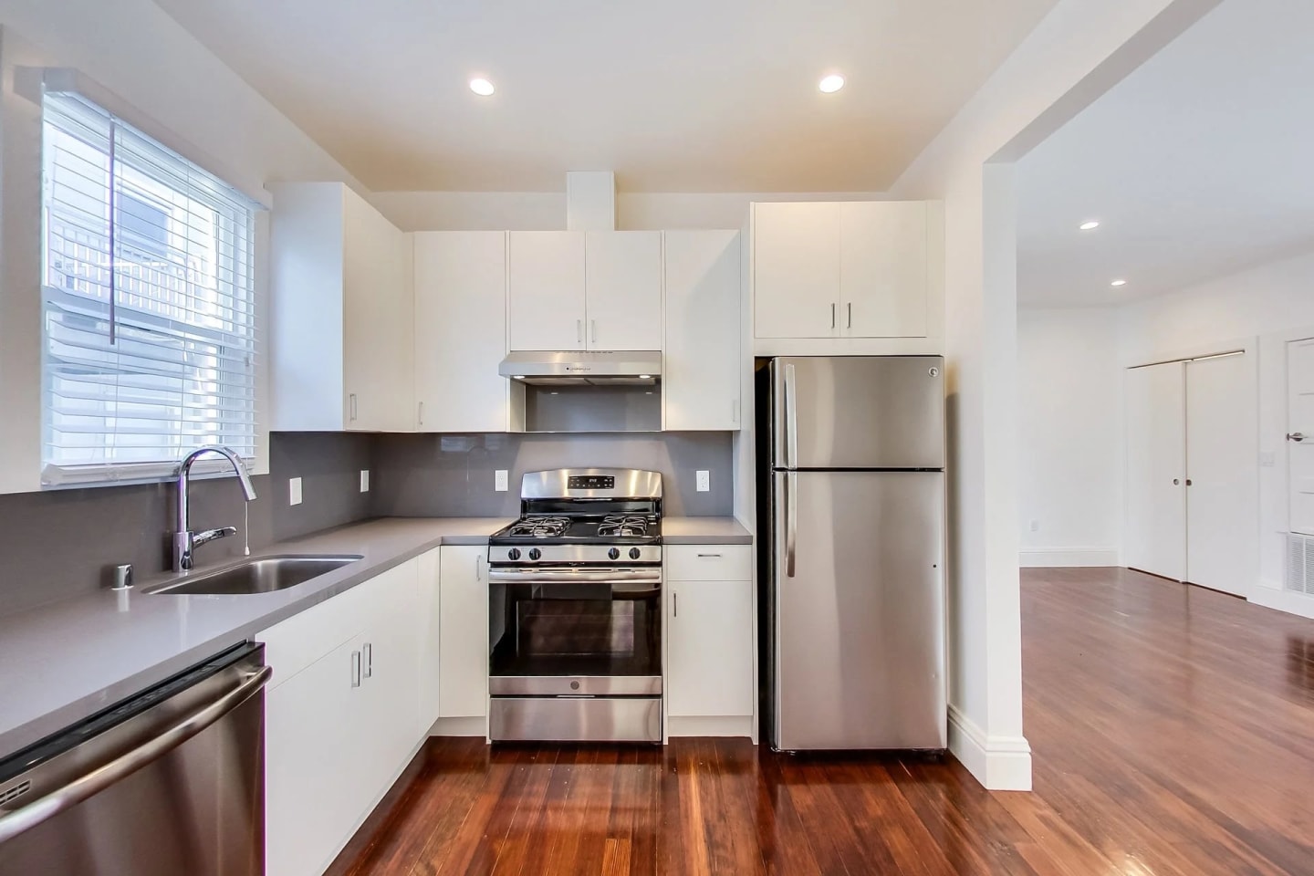 322 STANYAN Image 2
