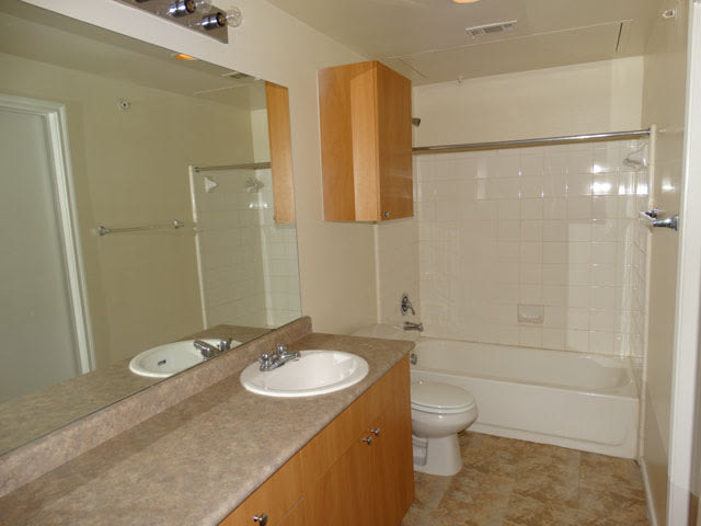 Reese Court Villas Image 9