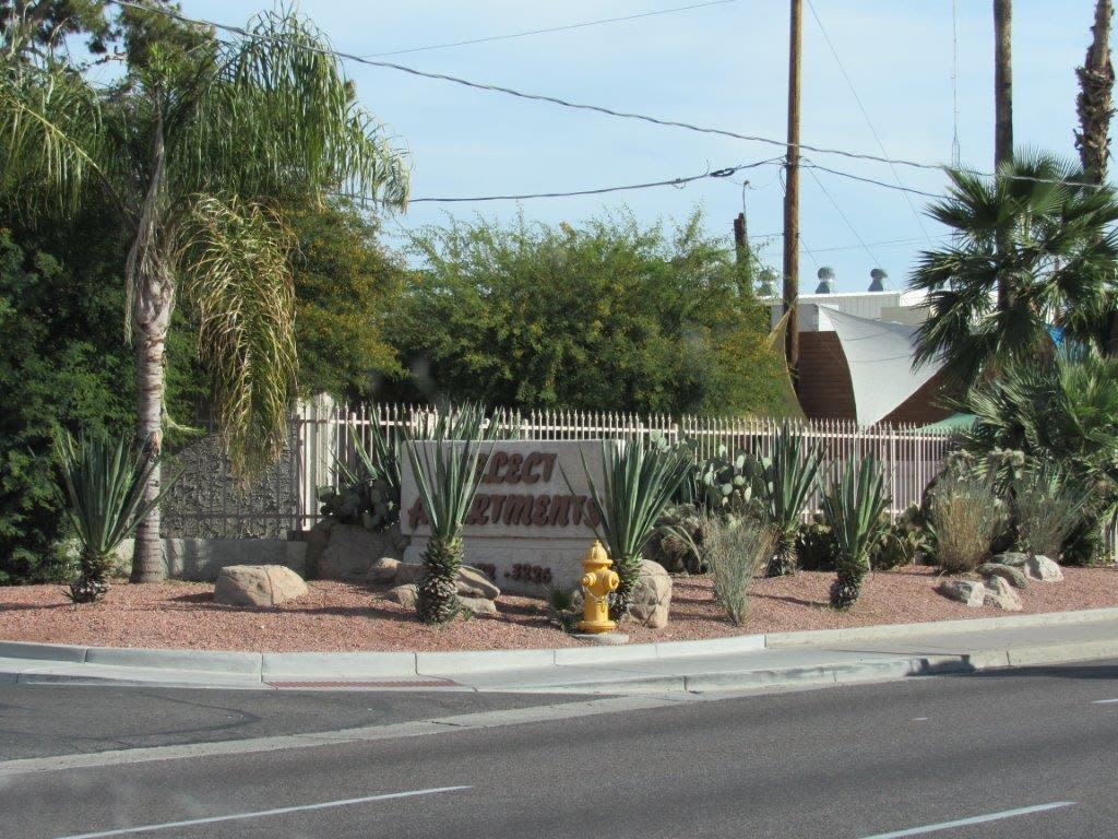 Select Apartments Image 6