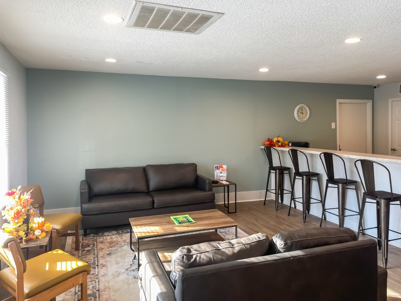 Turnberry Square Image 9