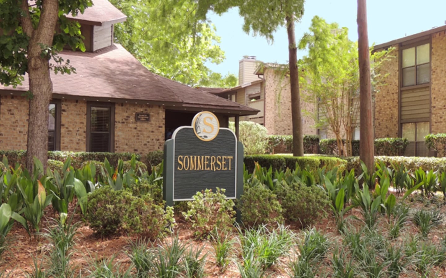 Sommerset Apartments Image 40