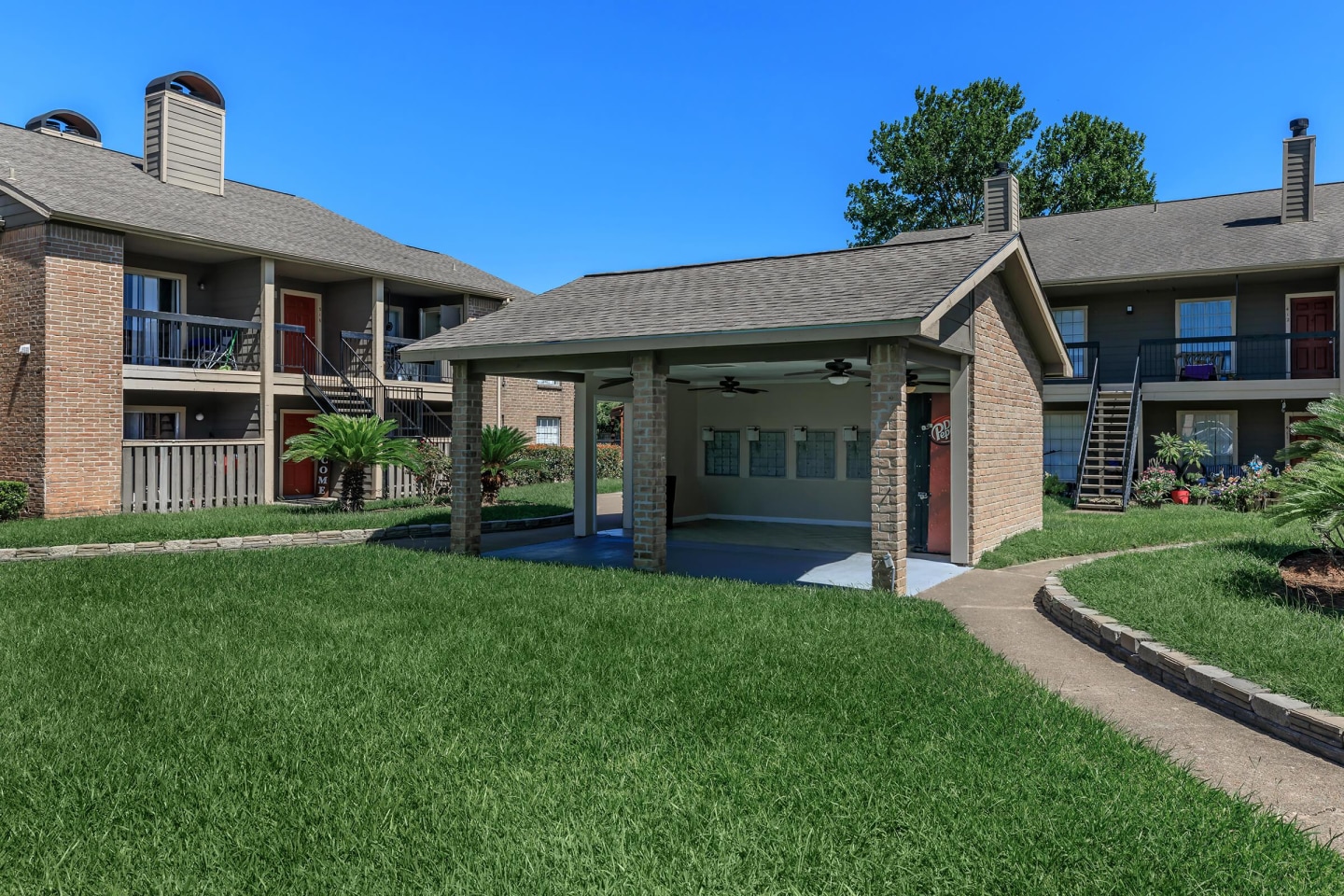Synott Square Image 7