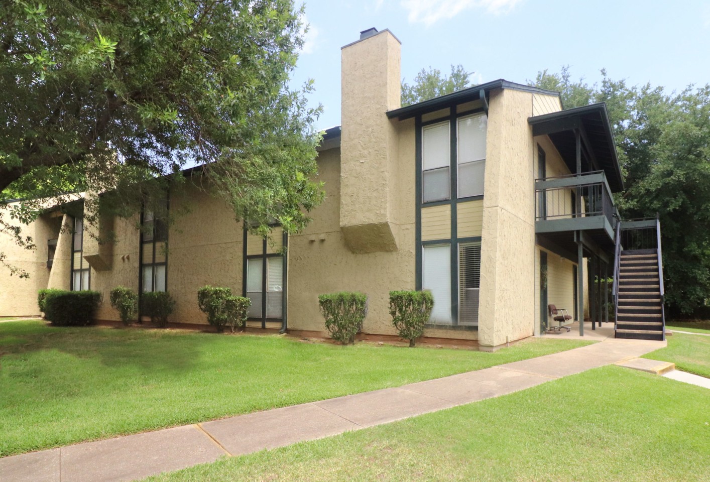 Alexis Park Image 1