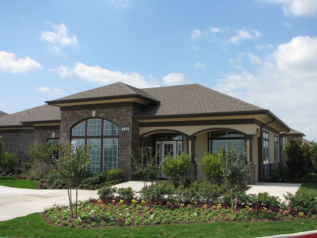 Estate Villas at Krum Image 65